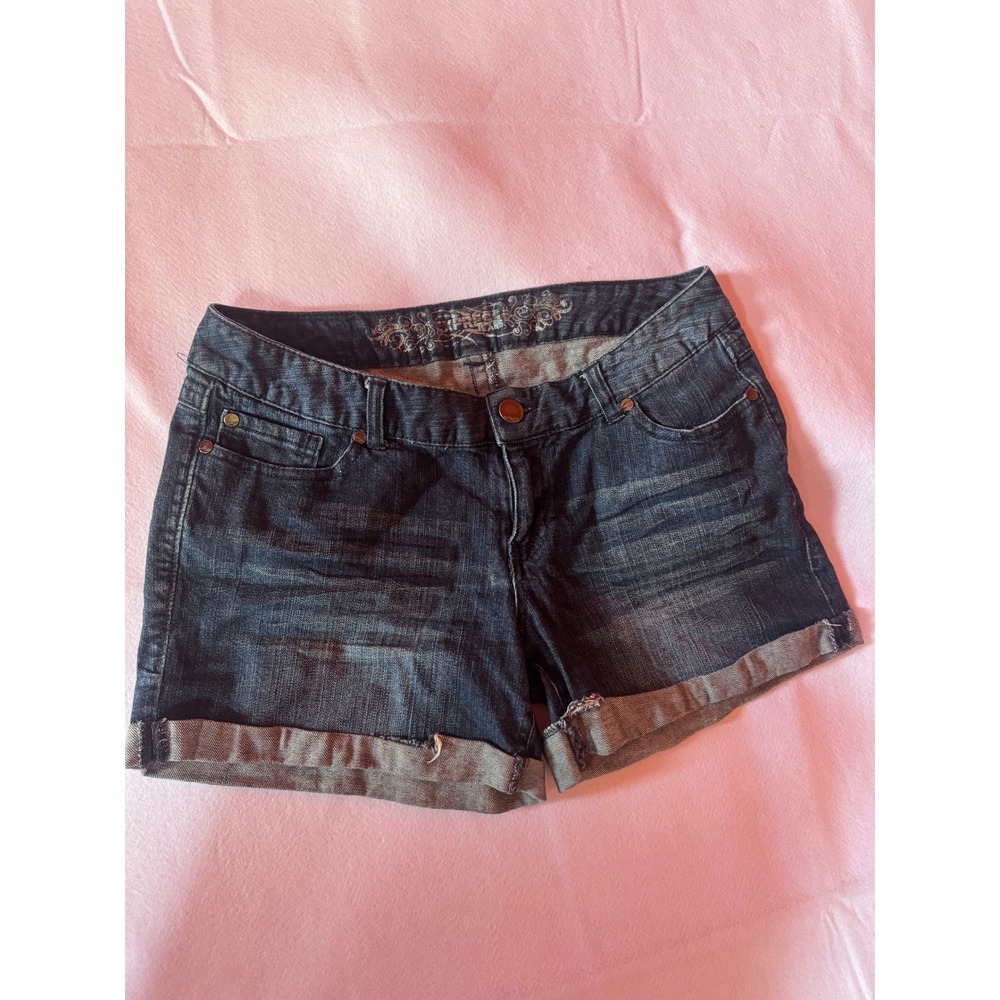 Express Jeans Womens Size 6 Dark Wash Cuffed Denim Shorts Low Rise Embroidered